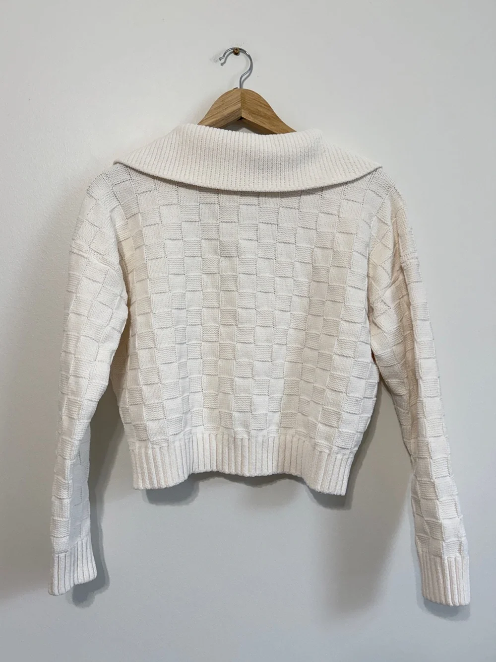 Abercrombie & Fitch Checkerboard Stitch Notch-Neck Sweater Size XS